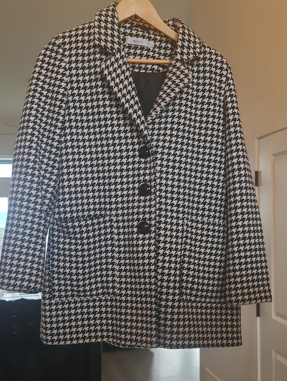 RICKI'S Black & White Houndstooth Blazer